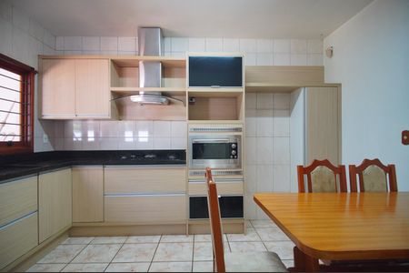 Casa para alugar com 415m², 4 quartos e 3 vagasCozinha