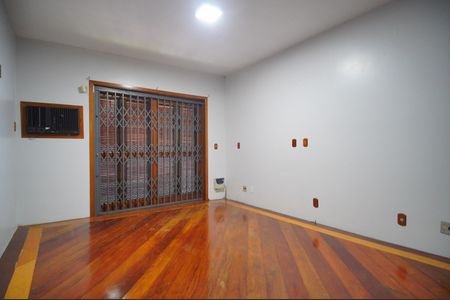 Casa para alugar com 415m², 4 quartos e 3 vagasSuíte