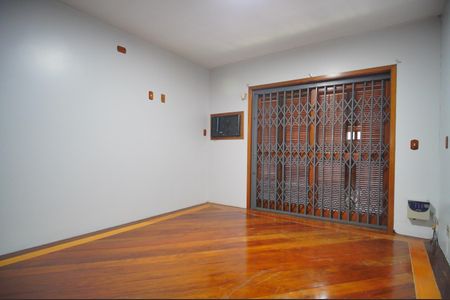 Casa para alugar com 415m², 4 quartos e 3 vagasSuíte