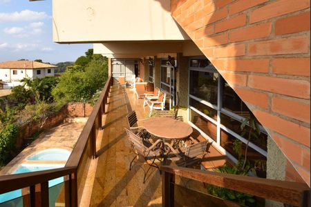 Casa à venda com 691m², 5 quartos e 4 vagas