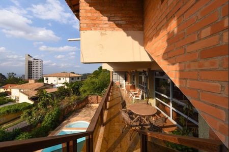 Casa à venda com 691m², 5 quartos e 4 vagas