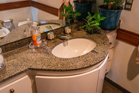 Apartamento à venda com 185m², 2 quartos e 2 vagasBanheiro Social