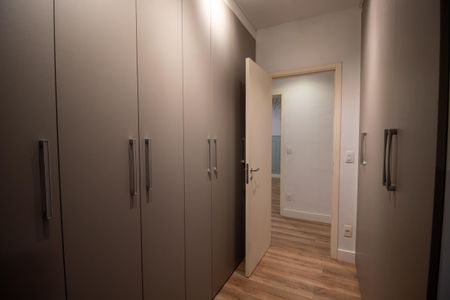 Apartamento para alugar com 171m², 3 quartos e 3 vagas Apartamento para alugar com 171m², 3 quartos e 3 vagasCloset da Suíte 2