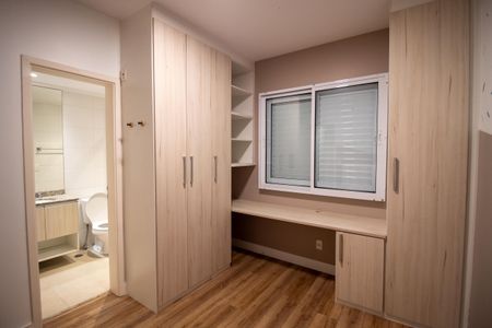 Apartamento para alugar com 171m², 3 quartos e 3 vagas Apartamento para alugar com 171m², 3 quartos e 3 vagasSuíte 1