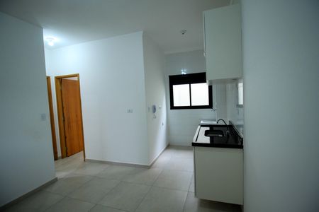Apartamento para alugar com 45m², 2 quartos e sem vaga Apartamento para alugar com 45m², 2 quartos e sem vagaCozinha e Área de Serviço