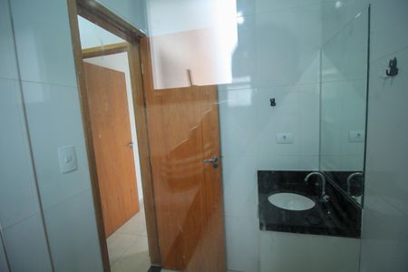 Apartamento para alugar com 45m², 2 quartos e sem vaga Apartamento para alugar com 45m², 2 quartos e sem vagaBanheiro Social