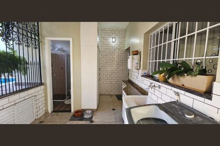 Casa à venda com 4 quartos, 376m² em Santa Maria, São Caetano do Sul