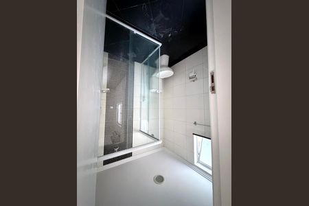 Casa de condomínio à venda com 289m², 3 quartos e 2 vagas Casa de condomínio à venda com 289m², 3 quartos e 2 vagasBanheiro da Suíte 3