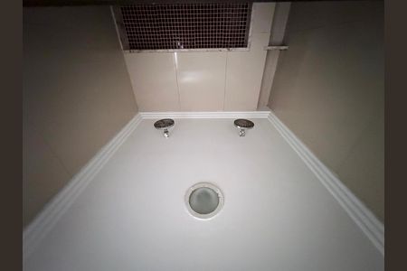 Casa de condomínio à venda com 289m², 3 quartos e 2 vagas Casa de condomínio à venda com 289m², 3 quartos e 2 vagasBanheiro da Suíte 1