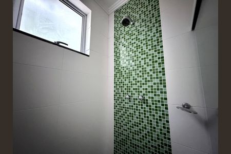 Casa de condomínio à venda com 289m², 3 quartos e 2 vagas Casa de condomínio à venda com 289m², 3 quartos e 2 vagasBanheiro da Suíte 2