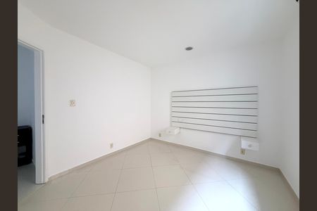 Casa de condomínio à venda com 289m², 3 quartos e 2 vagas Casa de condomínio à venda com 289m², 3 quartos e 2 vagasSuíte 3