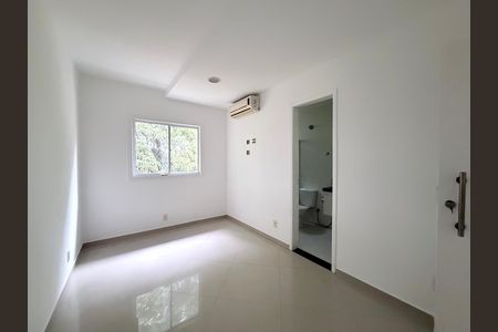 Casa de condomínio à venda com 289m², 3 quartos e 2 vagas Casa de condomínio à venda com 289m², 3 quartos e 2 vagasSuíte 2