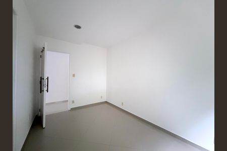 Casa de condomínio à venda com 289m², 3 quartos e 2 vagas Casa de condomínio à venda com 289m², 3 quartos e 2 vagasSuíte 2