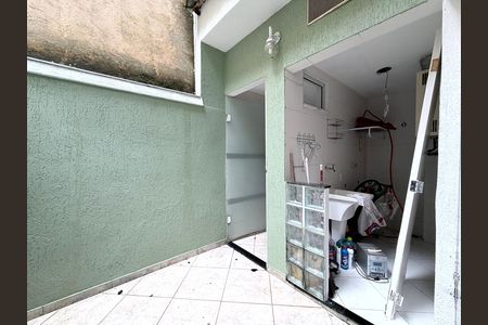 Casa de condomínio à venda com 289m², 3 quartos e 2 vagas Casa de condomínio à venda com 289m², 3 quartos e 2 vagasÁrea de Serviço