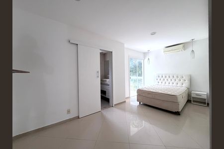 Casa de condomínio à venda com 289m², 3 quartos e 2 vagas Casa de condomínio à venda com 289m², 3 quartos e 2 vagasSuíte 1