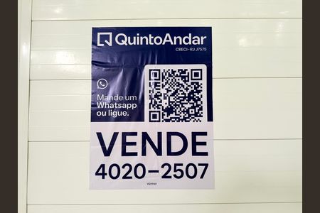 Casa de condomínio à venda com 289m², 3 quartos e 2 vagas Casa de condomínio à venda com 289m², 3 quartos e 2 vagasPlaquinha