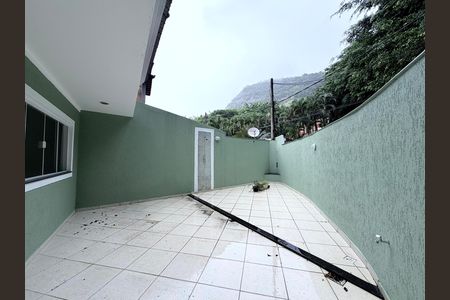 Área externa de casa de condomínio à venda com 3 quartos, 289m² em Vargem Grande, Rio de Janeiro