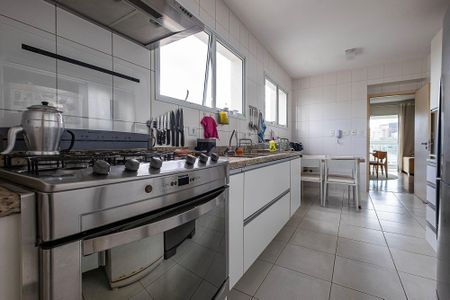 Apartamento à venda com 138m², 3 quartos e 3 vagasCozinha