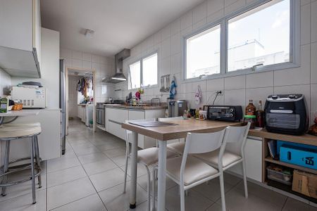 Apartamento à venda com 138m², 3 quartos e 3 vagasCozinha