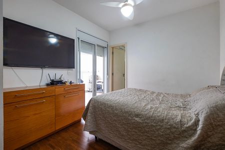 Apartamento à venda com 138m², 3 quartos e 3 vagasSuíte 1