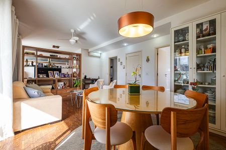 Apartamento à venda com 138m², 3 quartos e 3 vagasSala