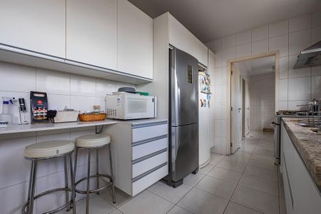 Apartamento à venda com 138m², 3 quartos e 3 vagasCozinha