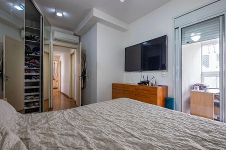 Apartamento à venda com 138m², 3 quartos e 3 vagasSuíte 1