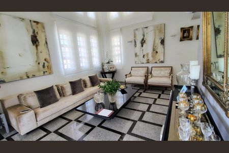 Casa à venda com 5 quartos, 280m² em São Bento, Belo Horizonte