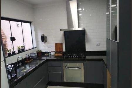 Casa à venda com 3 quartos, 110m² em Vila Macedopolis, São Paulo