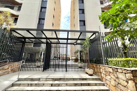 Apartamento à venda com 85m², 2 quartos e 2 vagasFachada