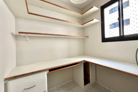 Apartamento à venda com 85m², 2 quartos e 2 vagasQuarto de Serviço