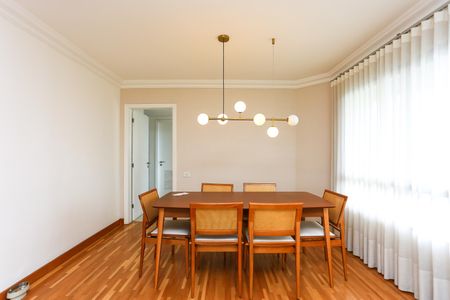 Sala 1 de apartamento para alugar com 3 quartos, 274m² em Vila Suzana, São Paulo