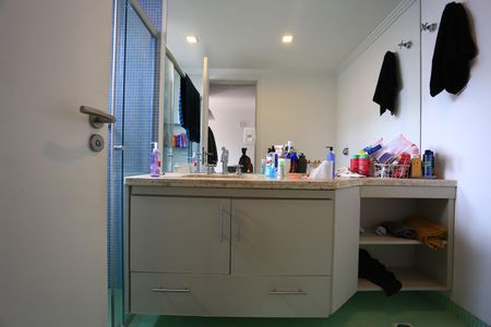 Apartamento para alugar com 274m², 3 quartos e 4 vagasBanheiro da Suíte 2