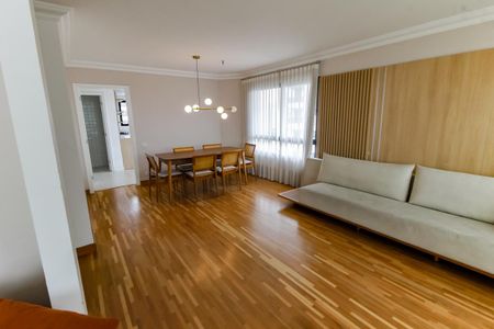 Sala 1 de apartamento para alugar com 3 quartos, 274m² em Vila Suzana, São Paulo