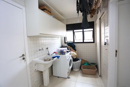 Apartamento para alugar com 274m², 3 quartos e 4 vagasÁrea de Serviço