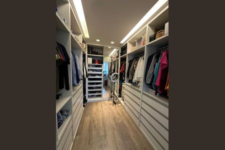 Apartamento à venda com 121m², 4 quartos e 2 vagas