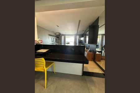 Apartamento à venda com 121m², 4 quartos e 2 vagas