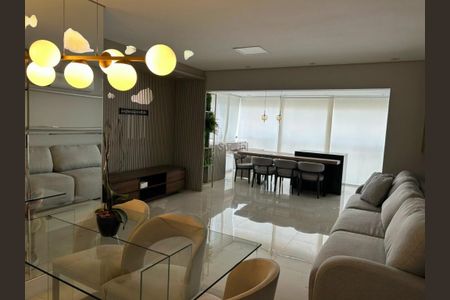 Apartamento à venda com 3 quartos, 104m² em Vila Carrão, São Paulo