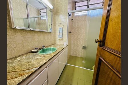 Casa à venda com 401m², 3 quartos e 4 vagas