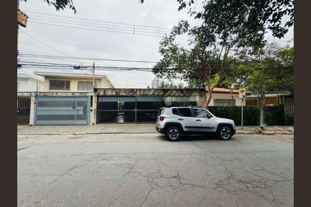 Casa à venda com 401m², 3 quartos e 4 vagas