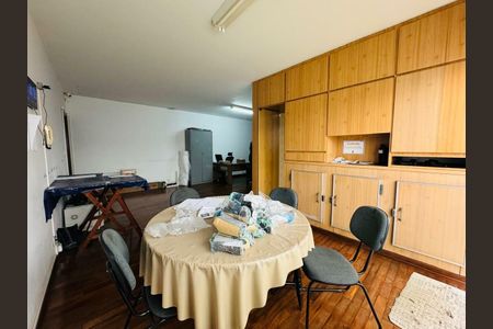 Casa à venda com 3 quartos, 401m² em Vila Mascote, São Paulo