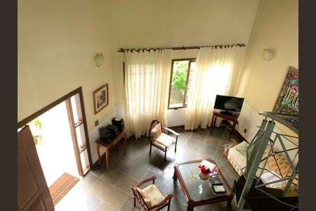 Casa à venda com 3 quartos, 217m² em Piratininga, Niterói