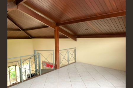 Casa à venda com 3 quartos, 217m² em Piratininga, Niterói