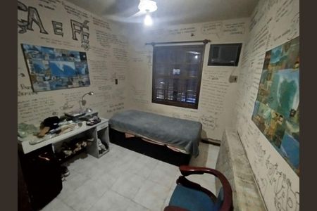 Casa à venda com 3 quartos, 130m² em Piratininga, Niterói