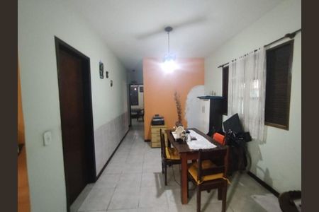 Casa à venda com 3 quartos, 130m² em Piratininga, Niterói