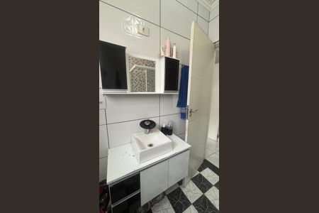 Casa à venda com 131m², 2 quartos e 2 vagasBanheiro Social