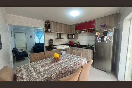 Casa à venda com 131m², 2 quartos e 2 vagasCozinha