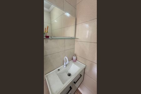 Casa à venda com 131m², 2 quartos e 2 vagasBanheiro de Serviço