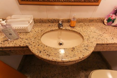 Apartamento à venda com 157m², 3 quartos e 4 vagasLavabo