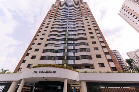 Apartamento à venda com 157m², 3 quartos e 4 vagasFachada